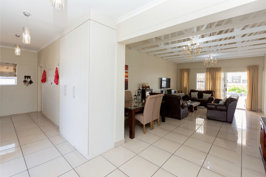 3 Bedroom Property for Sale in Laaiplek Western Cape